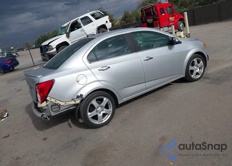 2016 Chevrolet Sonic Ltz Auto z USA, uszkodzony, nr VIN 1G1JE5SB5G4161618